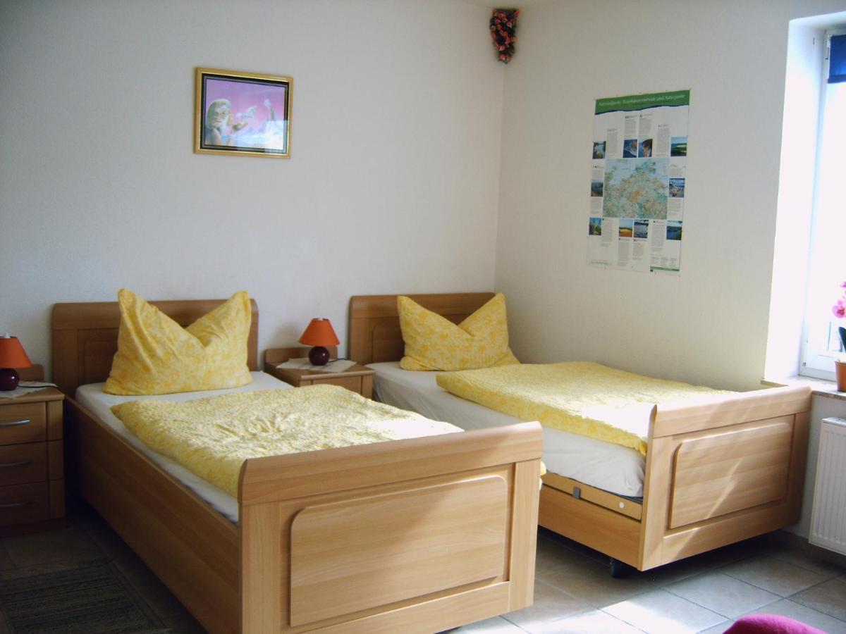 Ferienwohnungen "Marie" Mit Terrassen, Inclusive Park- Und Stellplaetze Am Haus, Mueritz-Strand Nur 700M, Altstadt 10Min, Ruhige Lage, Waren  Dış mekan fotoğraf