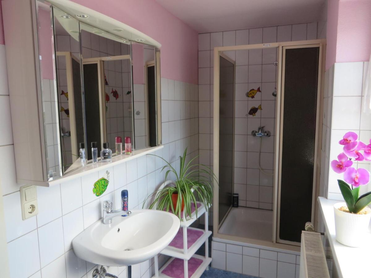 Ferienwohnungen "Marie" Mit Terrassen, Inclusive Park- Und Stellplaetze Am Haus, Mueritz-Strand Nur 700M, Altstadt 10Min, Ruhige Lage, Waren  Dış mekan fotoğraf