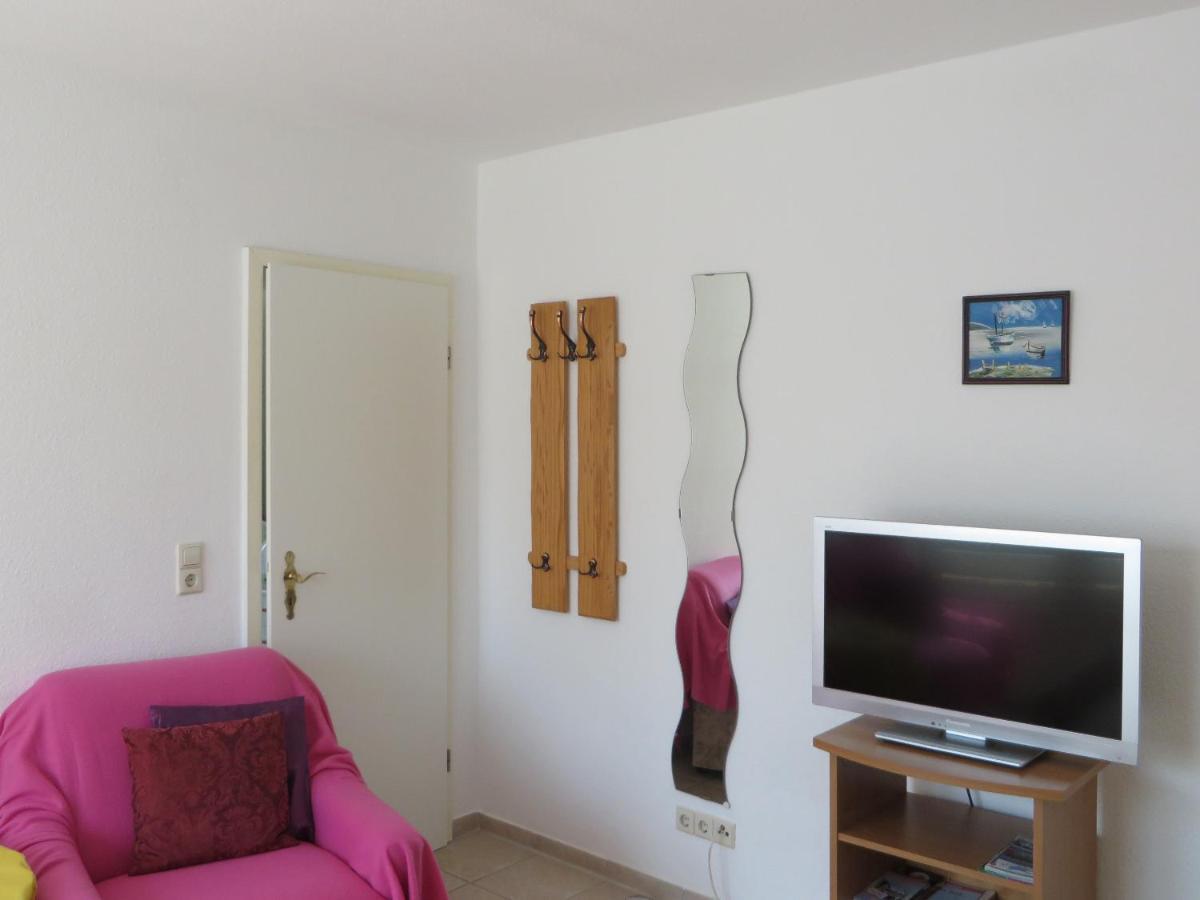 Ferienwohnungen "Marie" Mit Terrassen, Inclusive Park- Und Stellplaetze Am Haus, Mueritz-Strand Nur 700M, Altstadt 10Min, Ruhige Lage, Waren  Dış mekan fotoğraf