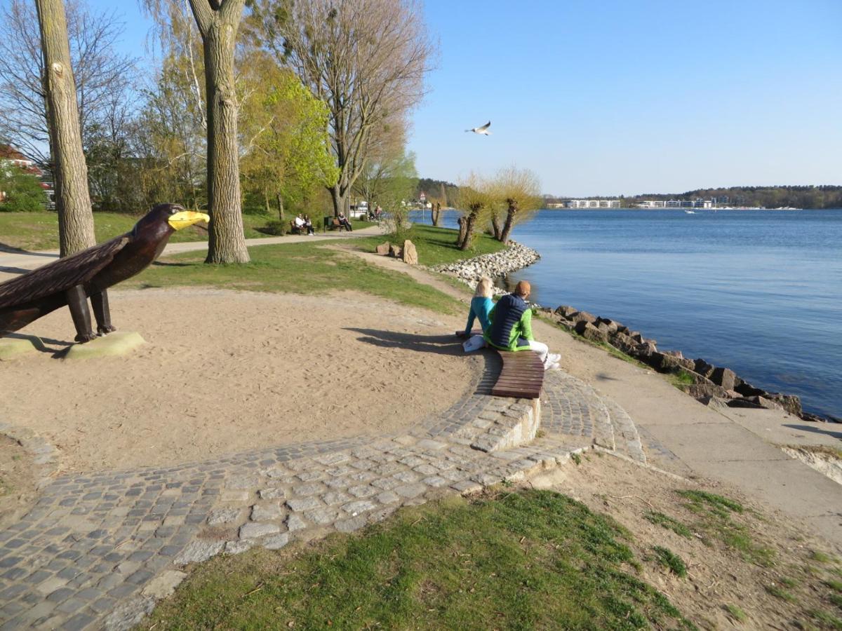 Ferienwohnungen "Marie" Mit Terrassen, Inclusive Park- Und Stellplaetze Am Haus, Mueritz-Strand Nur 700M, Altstadt 10Min, Ruhige Lage, Waren  Dış mekan fotoğraf