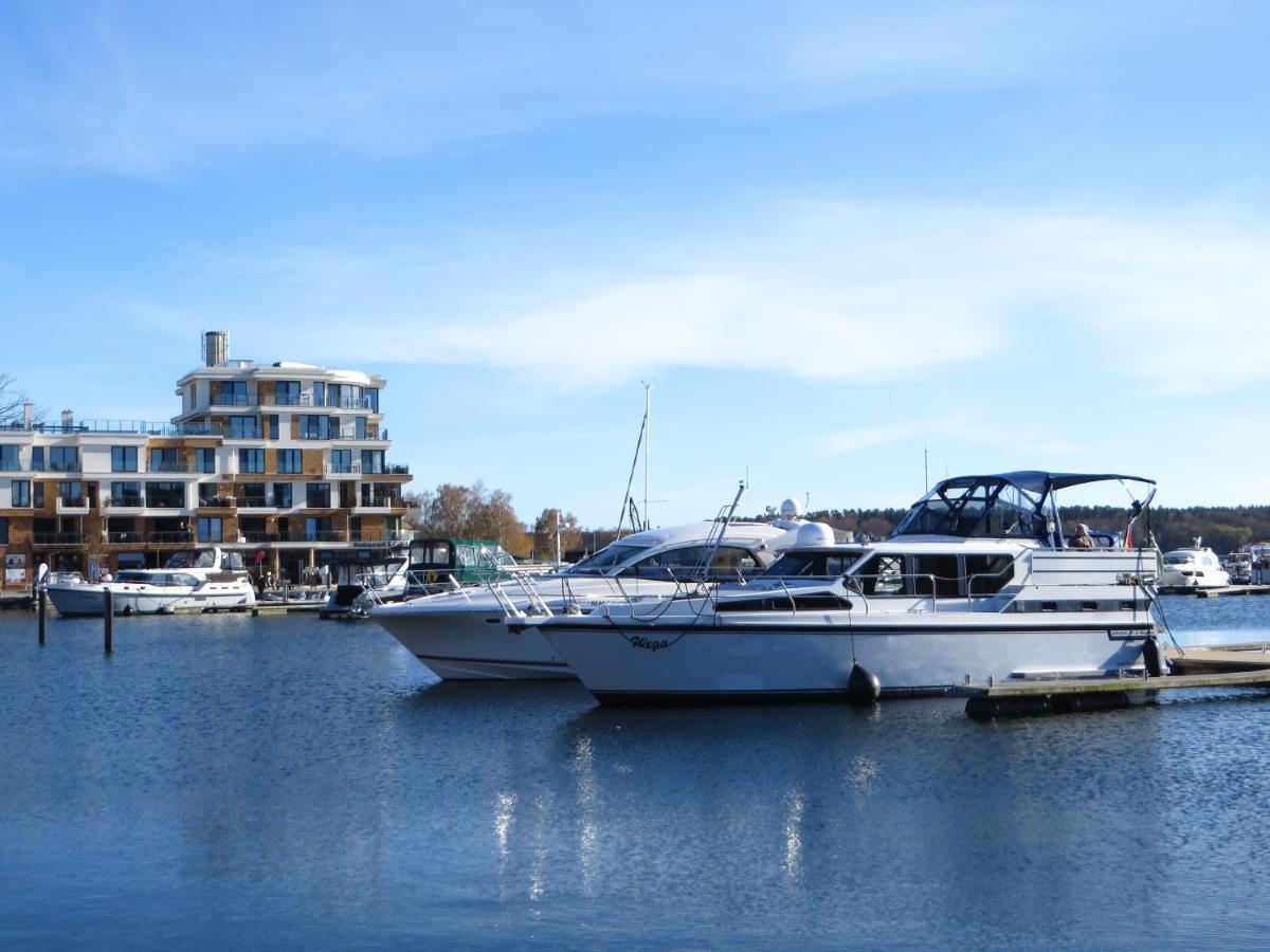 Ferienwohnungen "Marie" Mit Terrassen, Inclusive Park- Und Stellplaetze Am Haus, Mueritz-Strand Nur 700M, Altstadt 10Min, Ruhige Lage, Waren  Dış mekan fotoğraf
